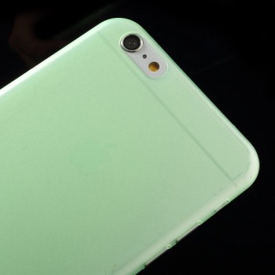 Apple iPhone 6 Plus (6s Plus) pasaulē planākais zaļš futrālis / Vacins.lv