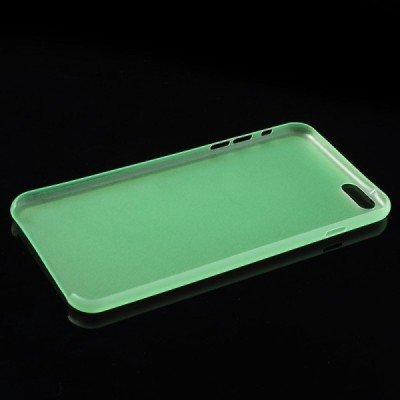 Apple iPhone 6 Plus (6s Plus) pasaulē planākais zaļš futrālis / Vacins.lv