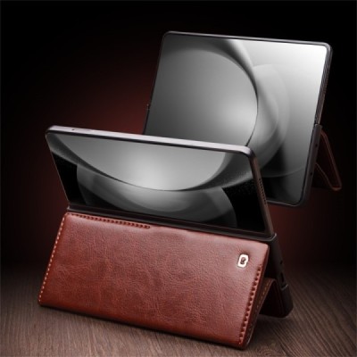 Samsung Galaxy Fold6 „QIALINO“ atverčiamas rudas odinis dėklas - knygutė | Priedai.lt