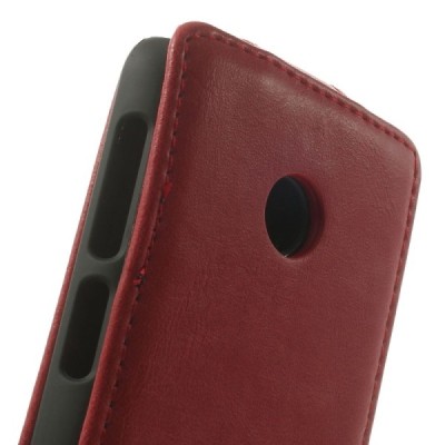 Nokia Lumia 530 klasikinis vertikaliai atverčiamas raudonas odinis dėklas / Priedai.lt