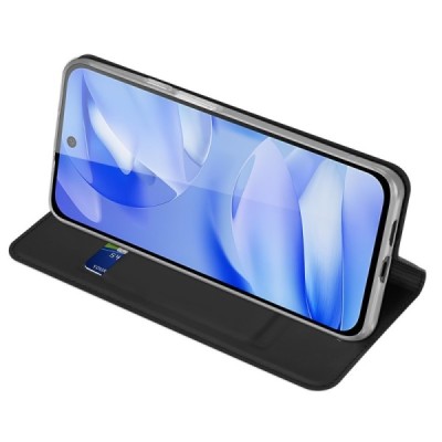 Google Pixel 9a "Dux Ducis" Skin sērijas melns ādas atvērams maciņš | Vacins.lv