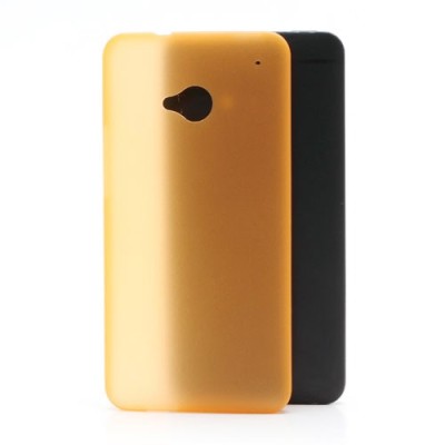 HTC One M7 pasaulē planākais oranžs futrālis / Vacins.lv