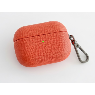 AirPods Pro 2 plastmasas austiņu maciņš, sarkans | Vacins.lv