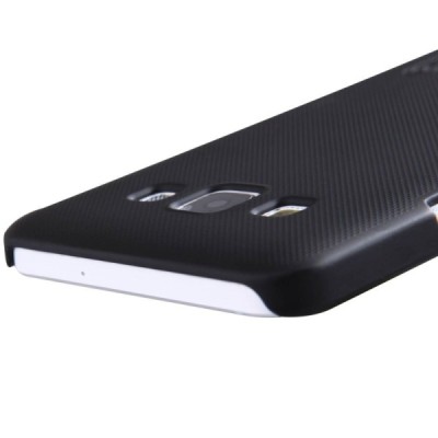 Samsung Galaxy A3 (A300) Nillkin Frosted Shield juodas plastikinis dėklas + apsauginė ekrano plėvelė / Priedai.lt