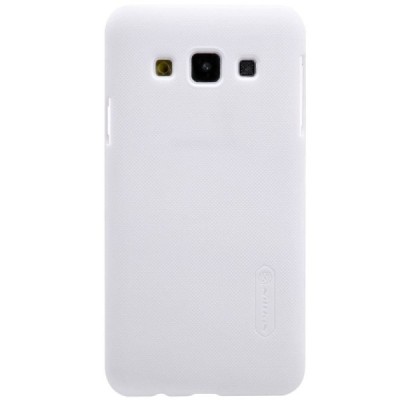 Samsung Galaxy A3 2015 (A300) Nillkin Frosted Shield baltas plastikinis dėklas + apsauginė ekrano plėvelė / Priedai.lt
