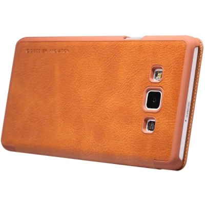 Prabangus „Nillkin“ Qin serijos rudas odinis atverčiamas Samsung Galaxy A7 dėklas / Priedai.lt