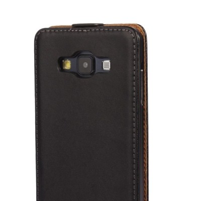 Samsung Galaxy A7 klasisks ādas vertikāli atvēramais melns maciņš / Vacins.lv