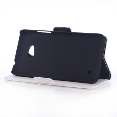 Microsoft Lumia 640 atvēramais ādas balts maciņš (maks) / Vacins.lv