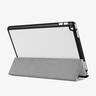 Apple iPad Pro 12.9" atverčiamas baltas odinis dėklas - knygutė / Priedai.lt