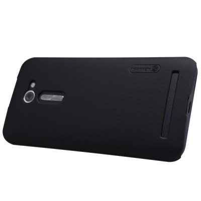 Asus Zenfone 2 5.0 (ZE500CL) Nillkin Frosted Shield juodas plastikinis dėklas + apsauginė ekrano plėvelė / Priedai.lt