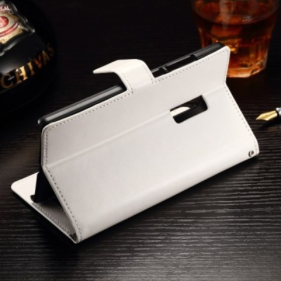 OnePlus 2 (Two) atvēramais ādas balts maciņš (maks) / Vacins.lv