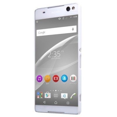 Sony Xperia C5 Ultra Nillkin Frosted Shield baltas plastikinis dėklas + apsauginė ekrano plėvelė / Priedai.lt