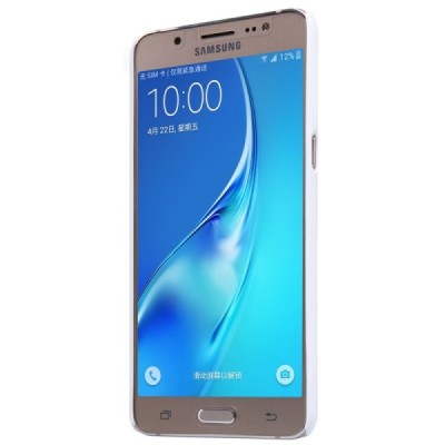 Samsung Galaxy J5 2016 (J510) Nillkin Frosted Shield baltas plastikinis dėklas + apsauginė ekrano plėvelė / Priedai.lt
