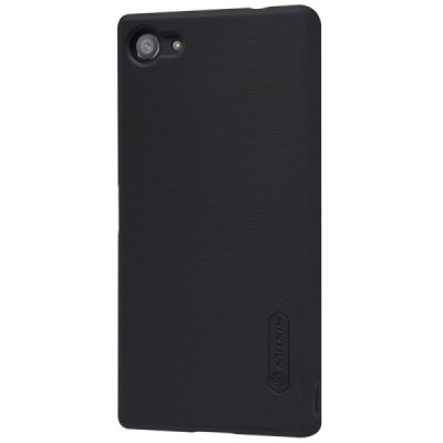 Nillkin Frosted Shield Sony Xperia Z5 Compact juodas plastikinis dėklas + apsauginė ekrano plėvelė / Priedai.lt