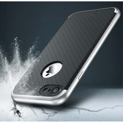 Apple iPhone 7 (iPhone 8) „IPAKY“ cieta silikona (TPU) melns apvalks (apmales - sudrabā krāsā) / Vacins.lv