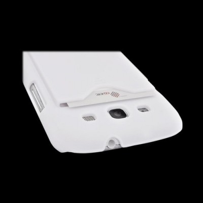 Plastikinis Samsung Galaxy S3 i9300 dėklas (dėkliukas, nugarėlė) su nugarėlėje integruotu kortelės laikikliu / Priedai.lt