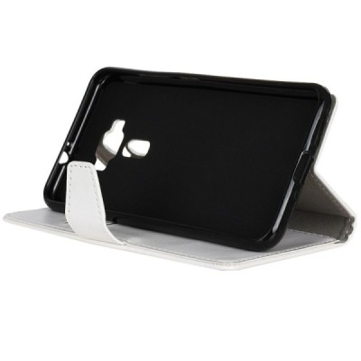 Asus Zenfone 3 5.2 (ZE520KL) atverčiamas baltas odinis dėklas - piniginė / Priedai.lt