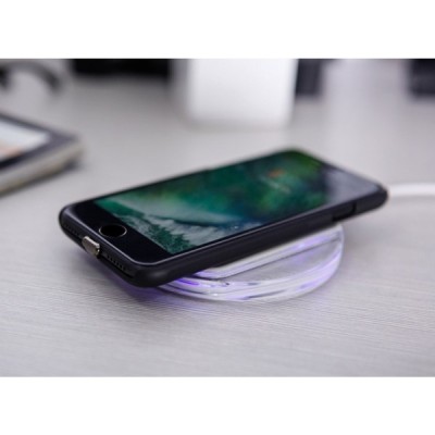 Apple iPhone 7 (iPhone 8) Nillkin Magic Wirelesszelts plastmasas futrālis - melns / Vacins.lv