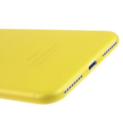 Apple iPhone 7 Plus un Apple iPhone 8 Plus pasaulē planākais dzeltens futrālis / Vacins.lv