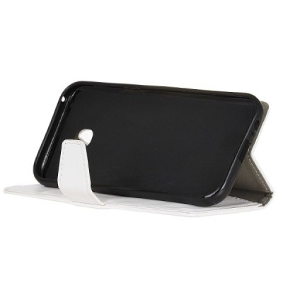 Samsung Galaxy A5 2017 (A520) atverčiamas baltas odinis dėklas - piniginė / Priedai.lt