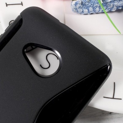 HTC U Play (Alpine) cieta silikona (TPU) melns apvalks / vacins.lv