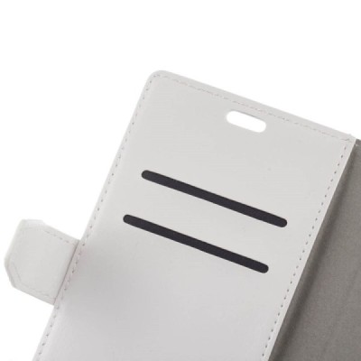 HTC One X10 atvēramais ādas balts maciņš (maks) / Vacins.lv