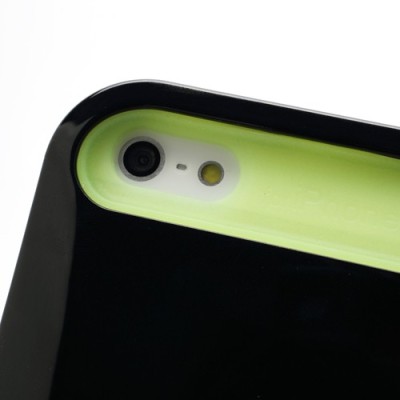 Melns tumsā spīdošs „i-Glow“ silikona, plastmasas Apple iPhone 5, 5S apvalks / Vacins.lv