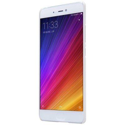 Xiaomi Mi 5S Nillkin Frosted Shield baltas plastikinis dėklas + apsauginė ekrano plėvelė / Priedai.lt