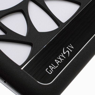 Samsung Galaxy S IV modernus juodas dėklas (dėkliukas, nugarėlė) / Priedai.lt