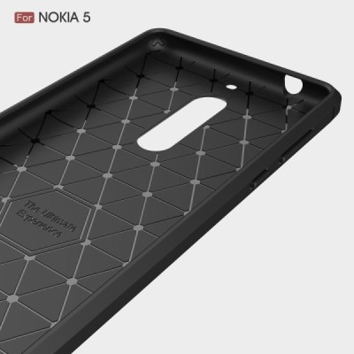 Nokia 5 „Carbon“ kieto silikono TPU juodas dėklas - nugarėlė / Priedai.lt