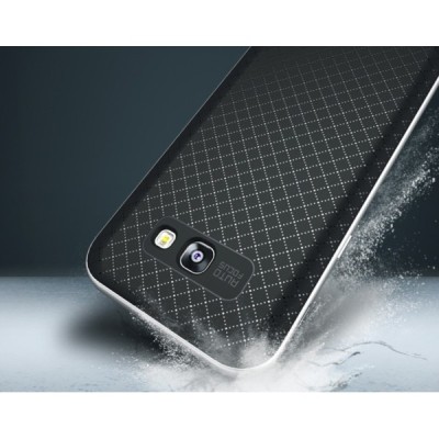 Samsung Galaxy A5 2017 (A520) „IPAKY“ kieto silikono TPU juodas (sidabro spalvos apvadais) dėklas - nugarėlė / Priedai.lt