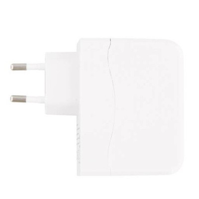 „T'nB“ tīkla lādētājs ar četrām USB ligzdām / Vacins.lv