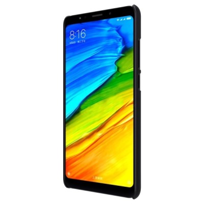 Xiaomi Redmi 5 Plus Nillkin Frosted Shield juodas plastikinis dėklas + apsauginė ekrano plėvelė / Priedai.lt