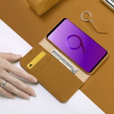 Samsung Galaxy S9 (G960) „Dux Ducis“ Wish sērijas gaiši brūns ādas atvērams maciņš / Vacins.lv