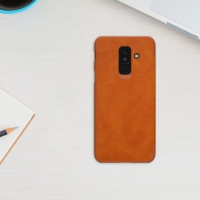 Prabangus „Nillkin“ Qin serijos rudas odinis atverčiamas Samsung Galaxy A6+ 2018 (A605F) dėklas - knygutė / Priedai.lt