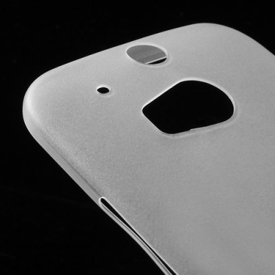 Ploniausias pasaulyje HTC One M8 baltas skaidrus plastikinis dėklas / Priedai.lt