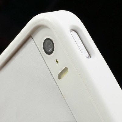 Baltas „Infisens“ silikoninis Apple iPhone SE (5, 5s) dėklas (dėkliukas) / Priedai.lt