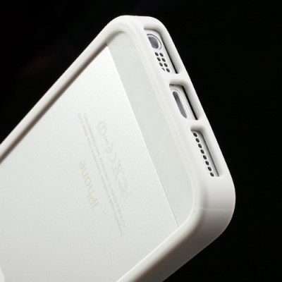 Baltas „Infisens“ silikoninis Apple iPhone SE (5, 5s) dėklas (dėkliukas) / Priedai.lt