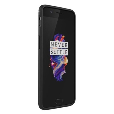 OnePlus 5T „Mofi“ Carbon kieto silikono TPU juodas dėklas - nugarėlė | Priedai.lt