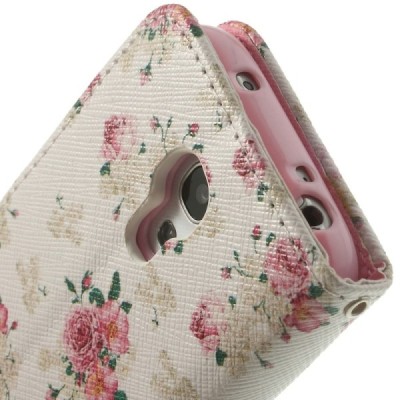 Atverčiamas Samsung Galaxy S4 Mini gėlėtas baltas dėklas (piniginė) / Priedai.lt