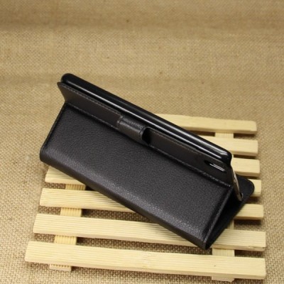 HTC Desire 816 atverčiamas juodas odinis dėklas - piniginė / Priedai.lt