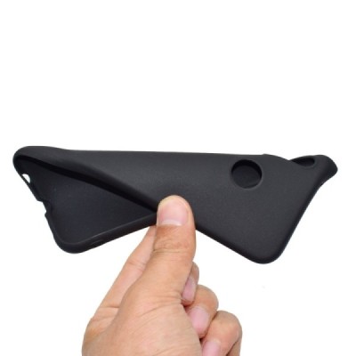 Huawei P20 Lite (Nova 3e) cieta silikona (TPU) apvalks - melns | vacins.lv