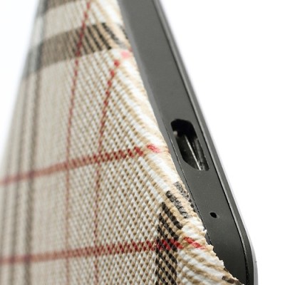 HTC One M7 „Burberry“ stils gaiši brūns apvalks / Vacins.lv